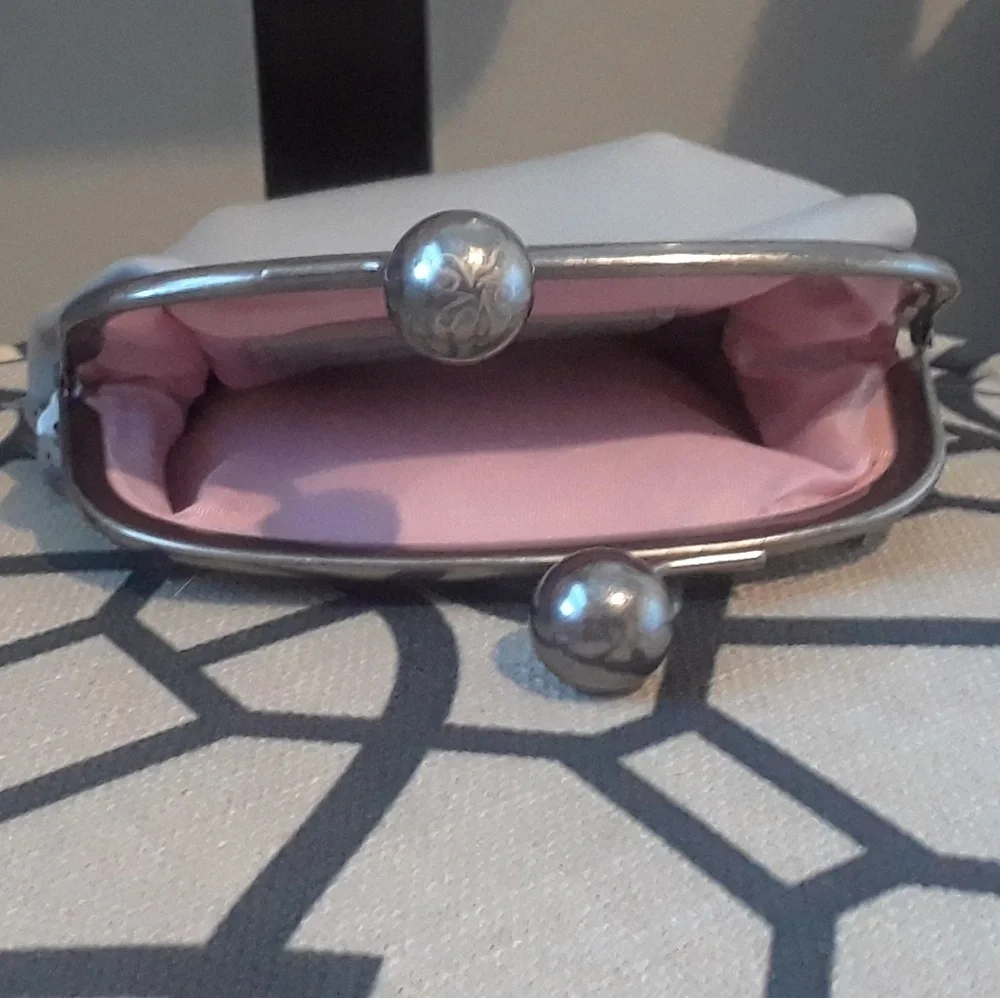 💕HP💕Vera Wang Silver Sequin‎ Mini Clutch Purse